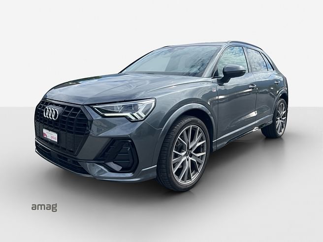 AUDI Q3 35 TFSI S line Attraction