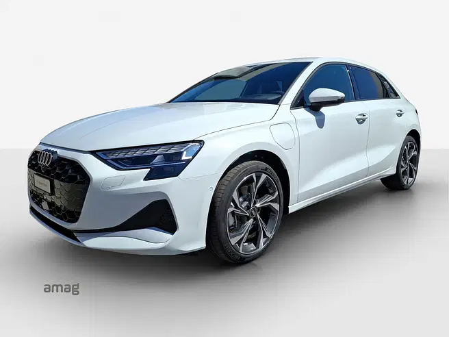AUDI A3 Sportback 40 TFSI e advanced Attraction