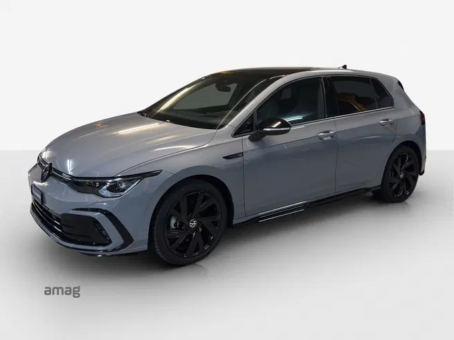 VW Golf R-Line