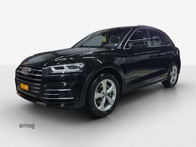 AUDI Q5 55 TFSI e sport