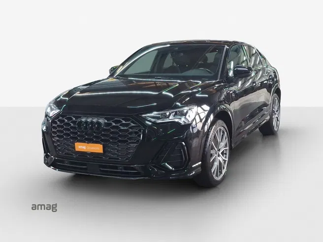 AUDI Q3 Sportback 45 TFSI e S line Attraction