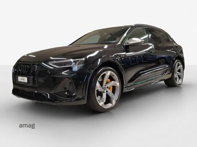AUDI e-tron S quattro