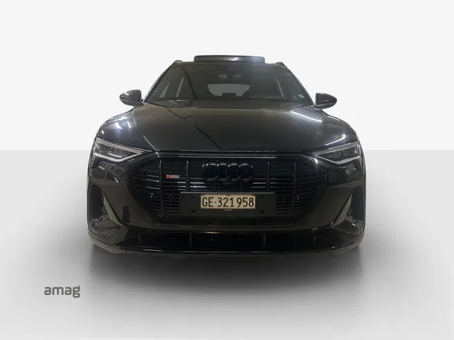 AUDI e-tron 55 quattro