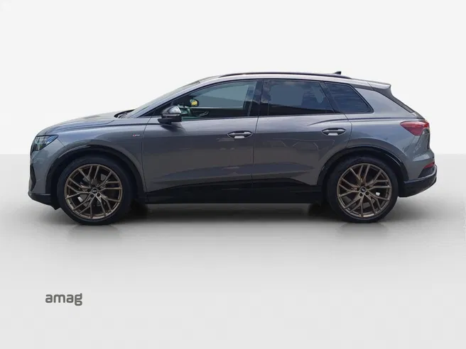 AUDI Q4 50 e-tron quattro