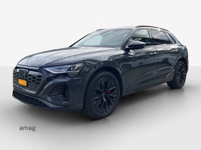 AUDI Q8 55 e-tron Black Edition