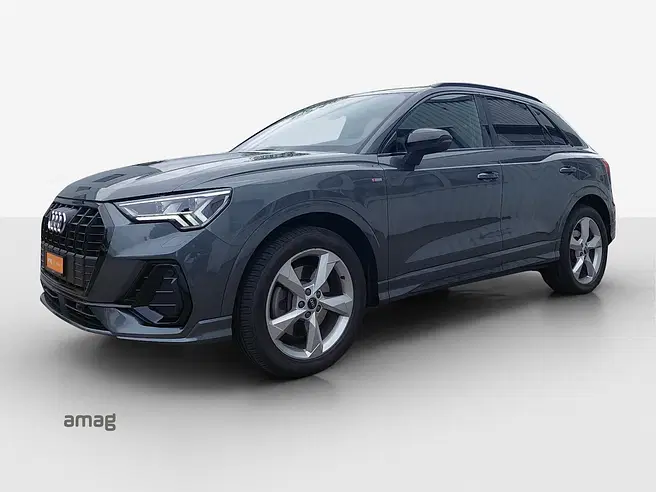 AUDI Q3 40 TDI S line