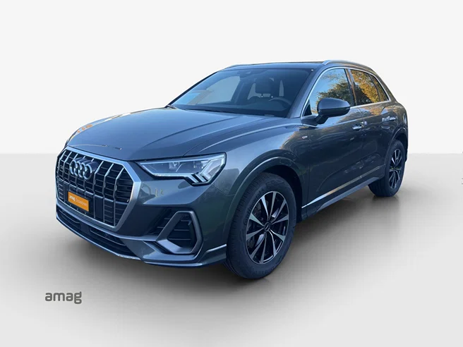 AUDI Q3 40 TDI S line Attraction