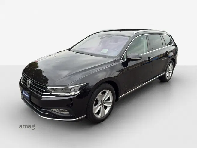 VW Passat Variant Elegance