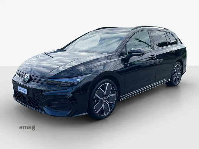 VW Golf Variant R-Line