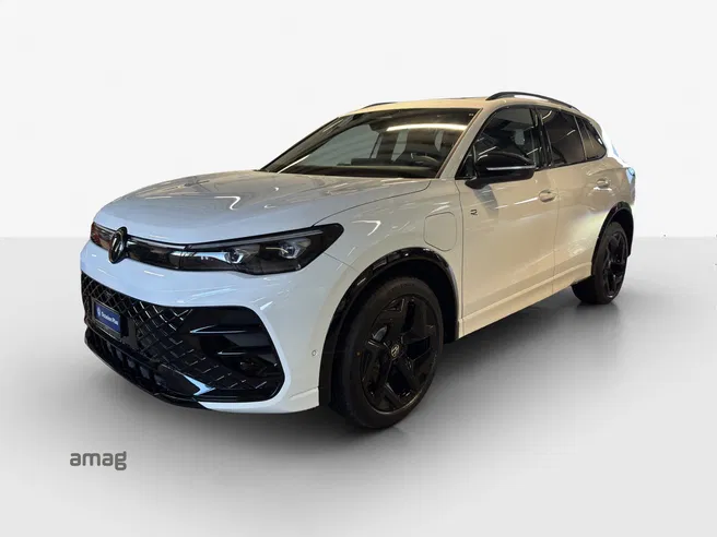 VW Tiguan R-Line