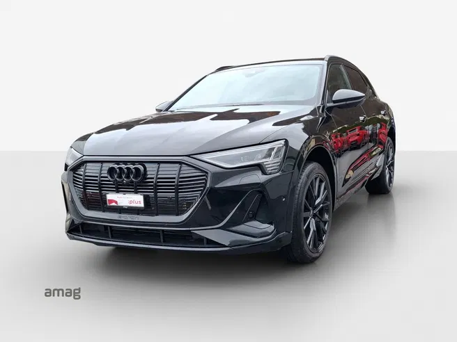AUDI e-tron 50 quattro