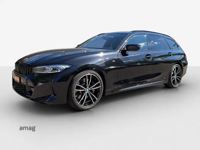 BMW 330i xDrive Tour M Sport