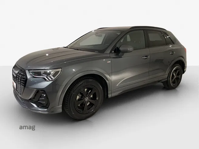AUDI Q3 35 TFSI S line Attraction