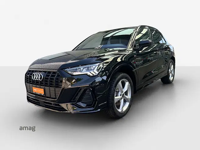 AUDI Q3 40 TDI S line