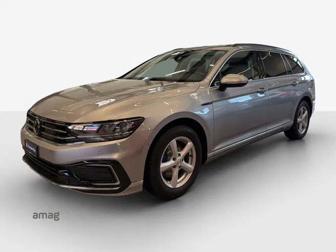 VW Passat Variant GTE