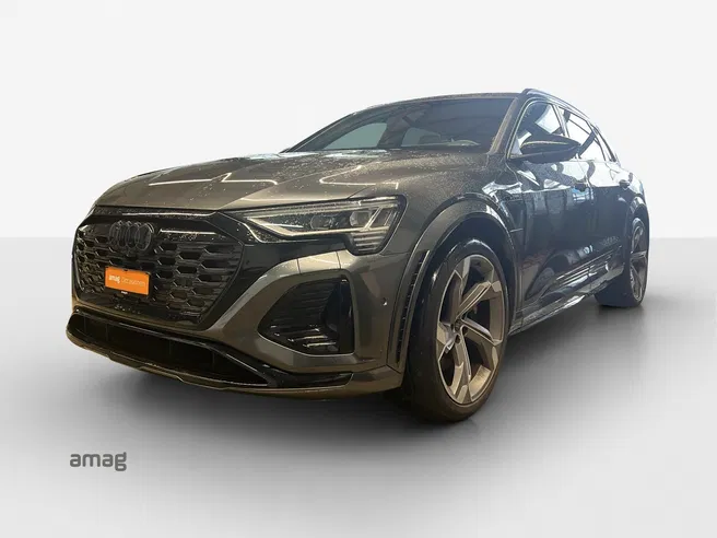 AUDI SQ8 e-tron quattro