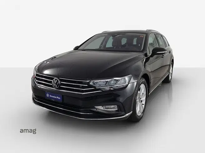 VW Passat Variant Elegance
