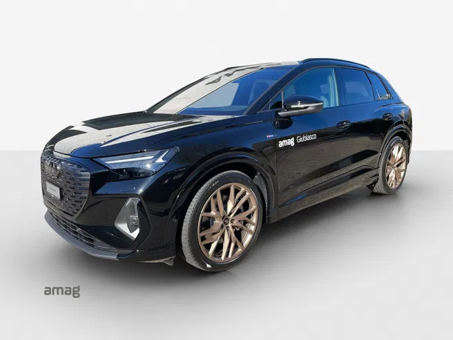 AUDI Q4 55 e-tron quattro