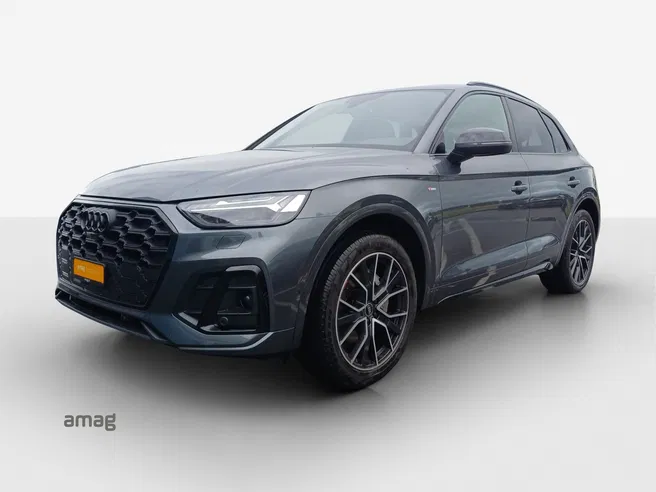 AUDI Q5 40 TFSI S line