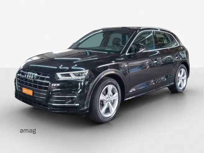 AUDI Q5 55 TFSI e sport
