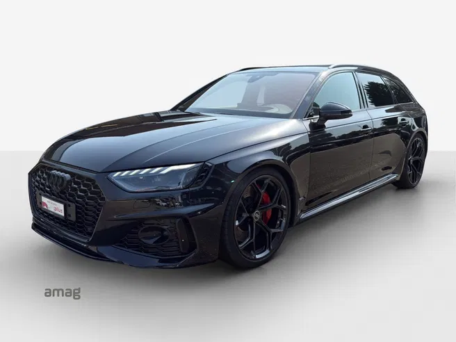 AUDI RS4 Avant quattro