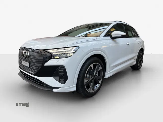 AUDI Q4 45 e-tron