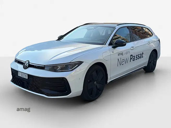 VW Passat Variant NF R-Line