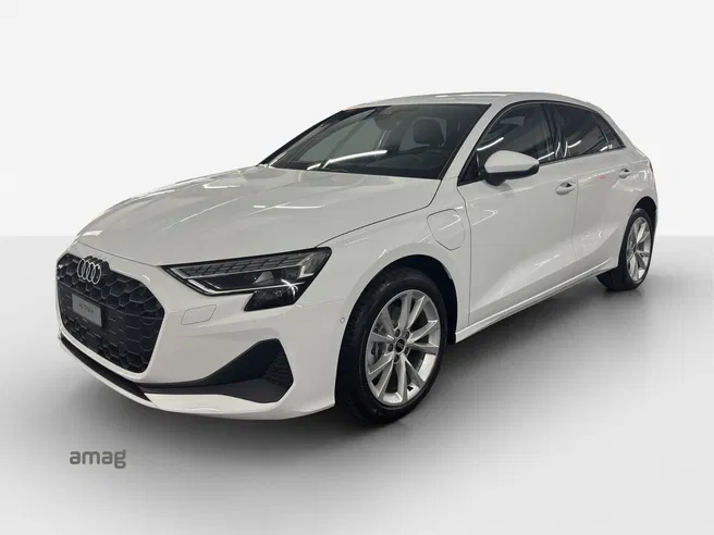 AUDI A3 Sportback 40 TFSI e Attraction