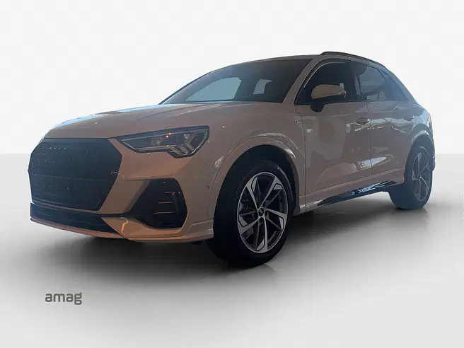 AUDI Q3 35 TFSI S line Attraction