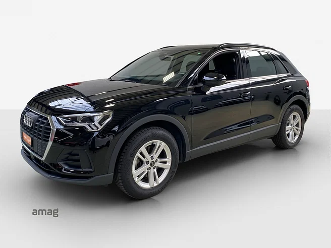 AUDI Q3 35 TDI Attraction
