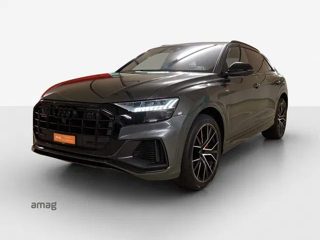 AUDI Q8 55 TFSI e Black Edition