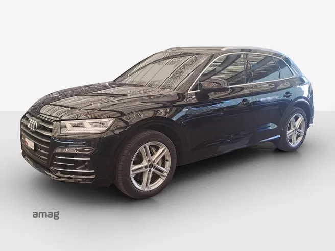 AUDI Q5 55 TFSI e sport