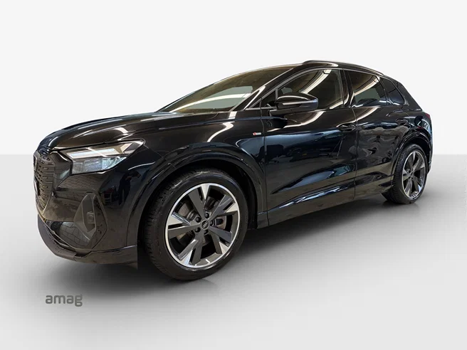 AUDI Q4 50 e-tron quattro