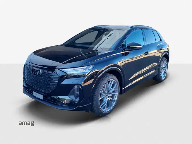AUDI Q4 55 e-tron quattro