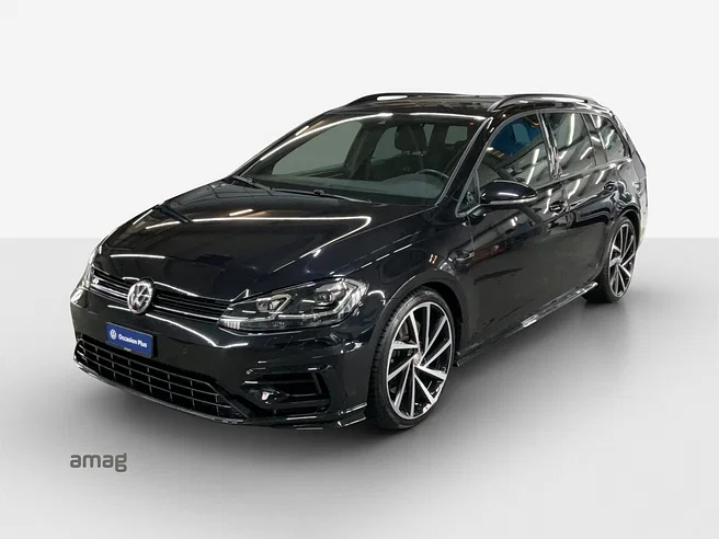 VW Golf R Variant
