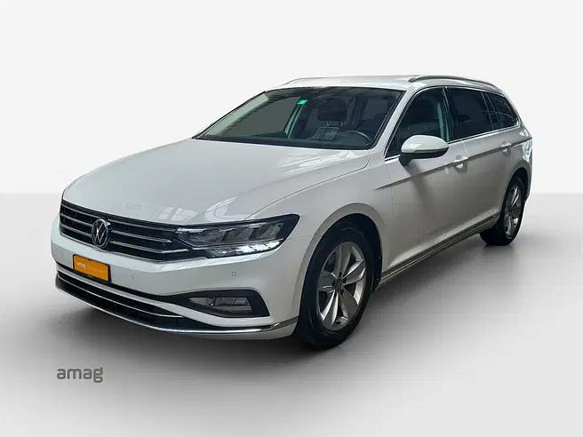 VW Passat Variant Elegance