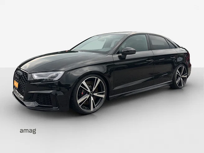AUDI RS3 Limousine