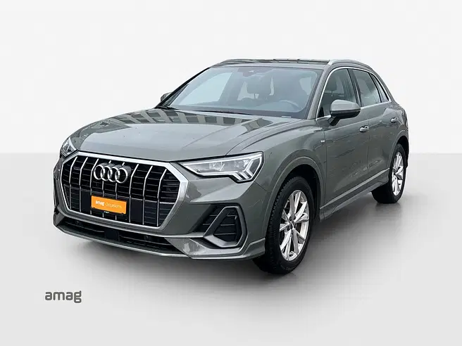 AUDI Q3 40 TFSI S line