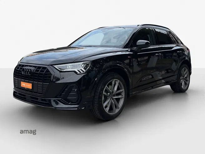 AUDI Q3 35 TFSI S line Attraction