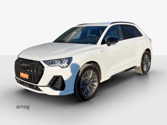 AUDI Q3 40 TFSI S line