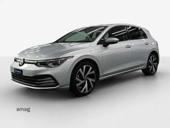 VW Golf Style PHEV