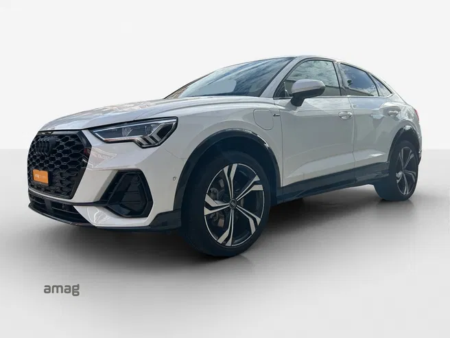 AUDI Q3 Sportback 45 TFSI e S line Attraction