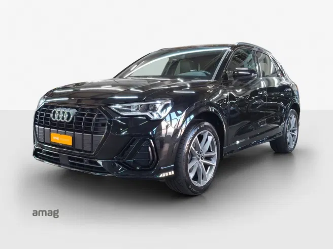 AUDI Q3 35 TFSI S line Attraction