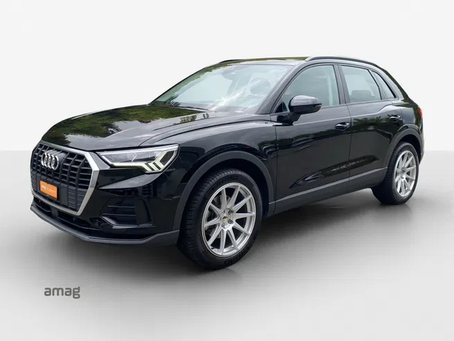 AUDI Q3 35 TFSI Attraction