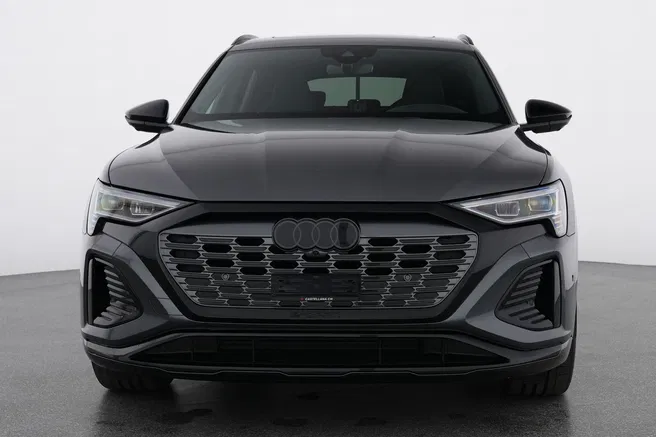 AUDI Q8 SB 50 e-tron quattro