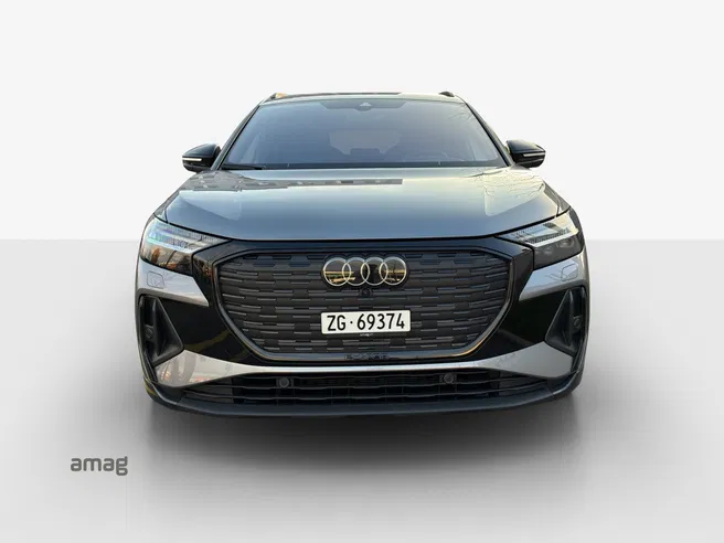 AUDI Q4 45 e-tron quattro