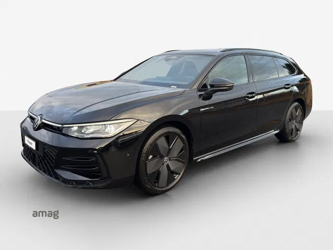 VW Passat Variant R-Line