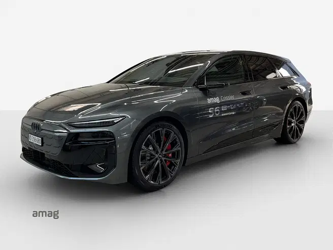 AUDI S6 Avant e-tron