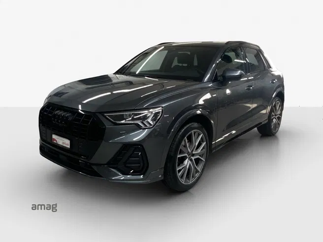 AUDI Q3 35 TFSI S line Attraction