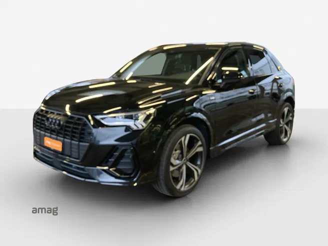 AUDI Q3 45 TFSI e S line